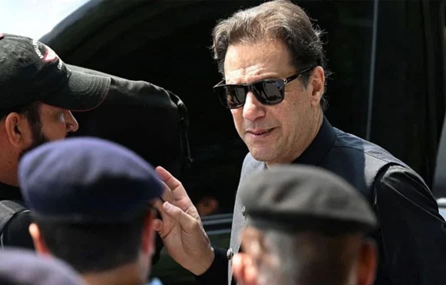 عمران خان کا اسٹیبلشمنٹ سے رابطے پر غور، پارٹی صفوں میں بے چینی بڑھ گئی