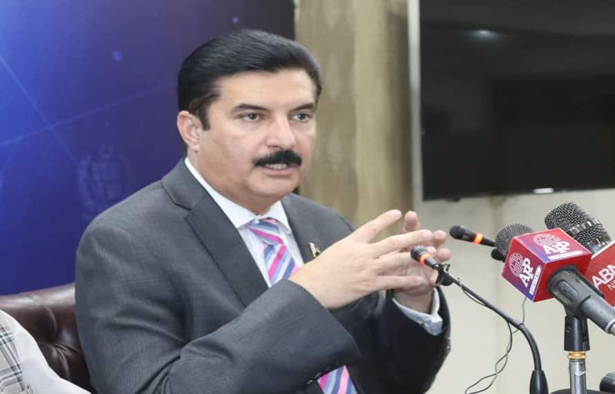 یوم مزدور پر گورنر خیبر پختونخوا کا پیغام، محنت کش معیشت کی ریڑھ کی ہڈی اور ترقی کا ستون ہیں