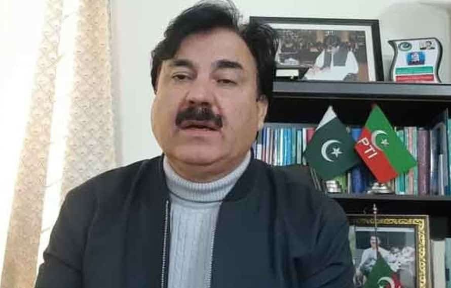 پی ٹی آئی میں بڑھتی کشمکش، ورکرز کو اعتماد میں لینا ہوگا، شوکت یوسفزئی