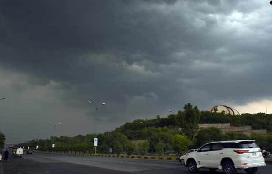 راولپنڈی اور اسلام آباد میں کالی گھٹائیں چھاگئیں ، طوفان کا الرٹ جاری