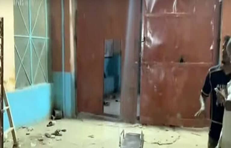 کراچی میں زلزلے کے جھٹکے ، ملیر جیل سے 216سے زائد قیدی فرار ہوگئے