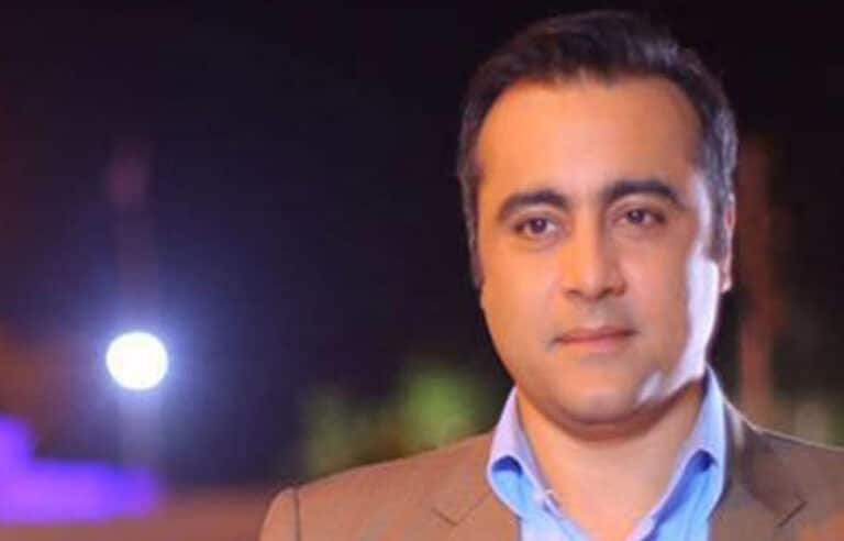 شہداء کی تذلیل اور جی ایچ کیو کے باہر دھرنے کی دھمکی، فضل الرحمان کے بیان پر سینئر صحافی منصور علی خان کا شدید ردعمل