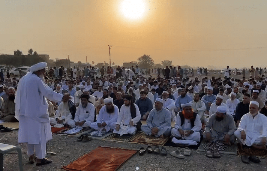 پشاور میں مقیم افغان مہاجرین اور قبائلی علاقوں میں آج عیدالاضحیٰ منائی جا رہی ہے