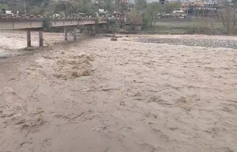 خیبرپختونخوا میں شدید بارشیں، سیلاب اور لینڈ سلائڈنگ کا خطرہ، ایک بار پھر الرٹ جاری