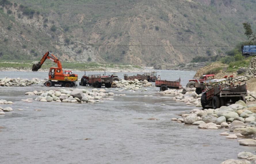 سانحہ سوات کے بعد کے پی حکومت کی سخت کارروائی، دریاؤں کے کنارے تجاوزات کیخلاف آپریشن