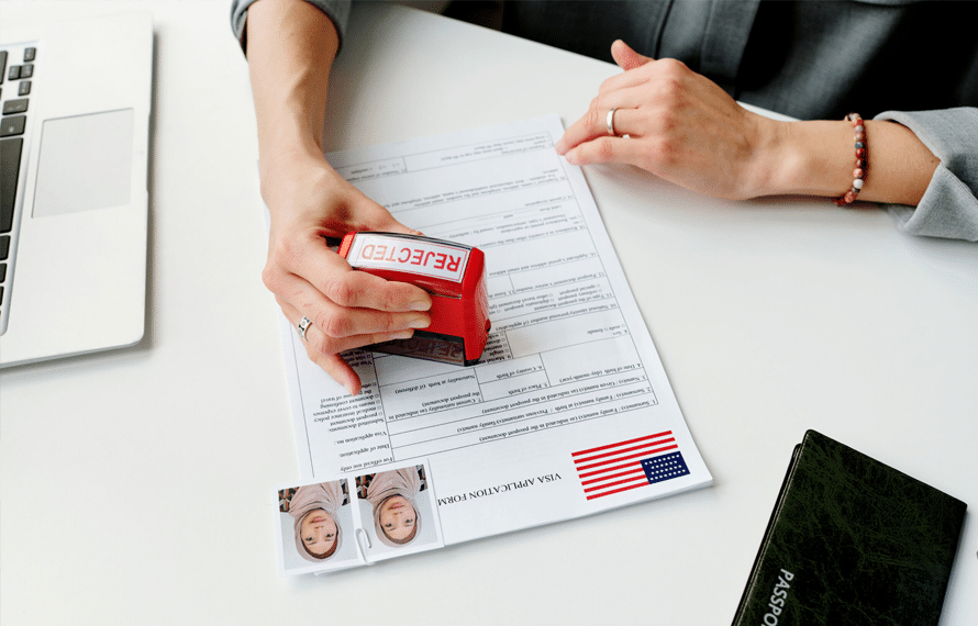 امریکا نے 75 ممالک کے لیے ویزا اجراء عارضی طور پر معطل کر دیا