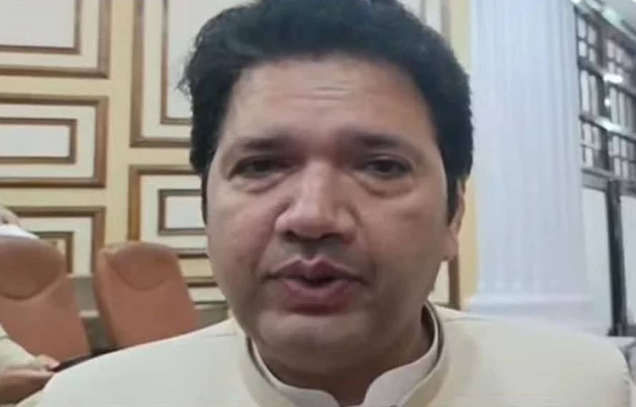 اگر آج یا کل حلف نہ لیا گیا تو عدالت جائیں گے، ڈاکٹر عباد اللّٰہ