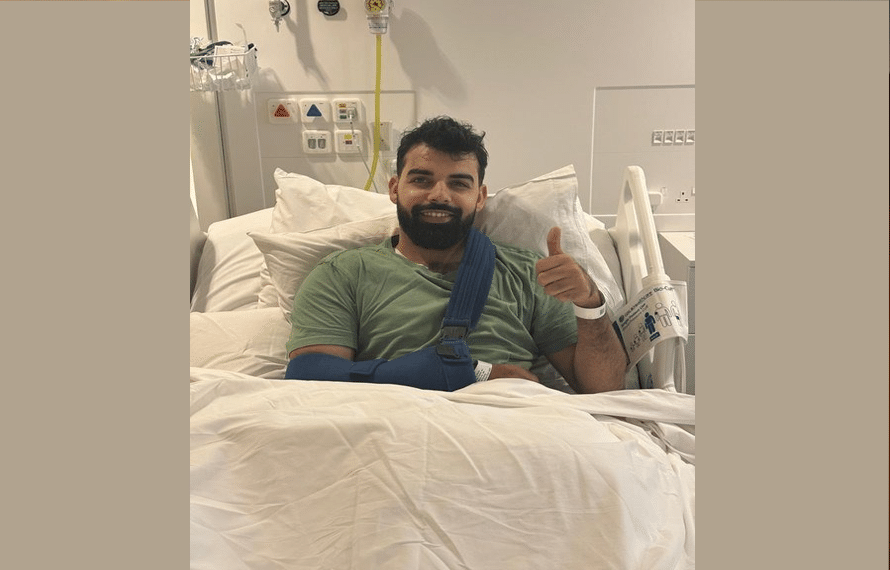 شاداب خان کے کندھے کا کامیاب آپریشن، مداحوں سے دعاؤں کی اپیل