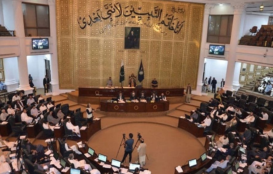 مخصوص نشستوں پر ارکان کی حلف برداری آج شام 6 بجے گورنر ہاؤس میں ہوگی