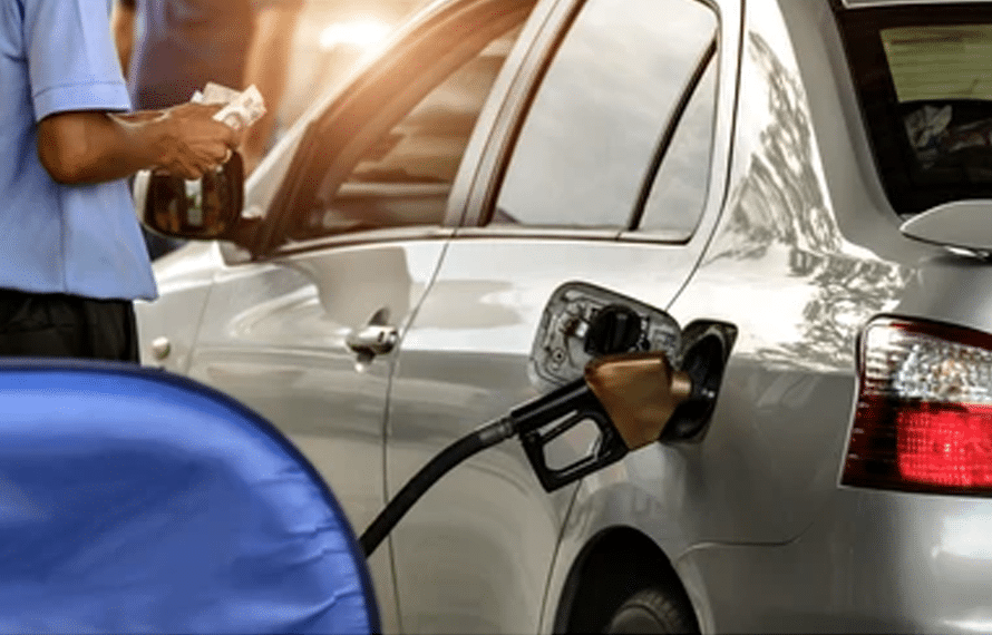 گاڑی مالکان کے لیے بری خبر، پٹرول و ڈیزل گاڑیوں پر نئی لیوی عائد