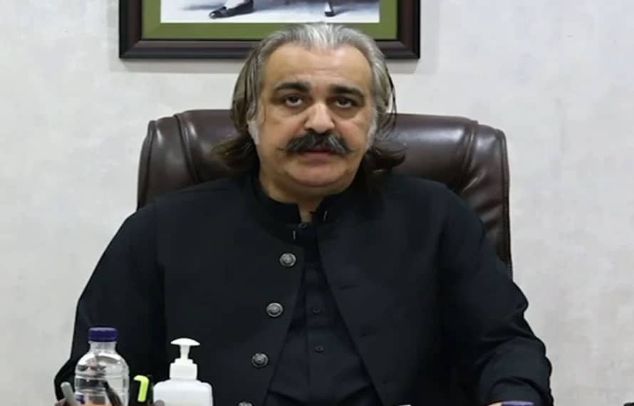 گنڈاپور نے مخصوص نشستوں پر منتخب ارکان کی گورنر ہاؤس میں حلف برداری کو چیلنج کردیا