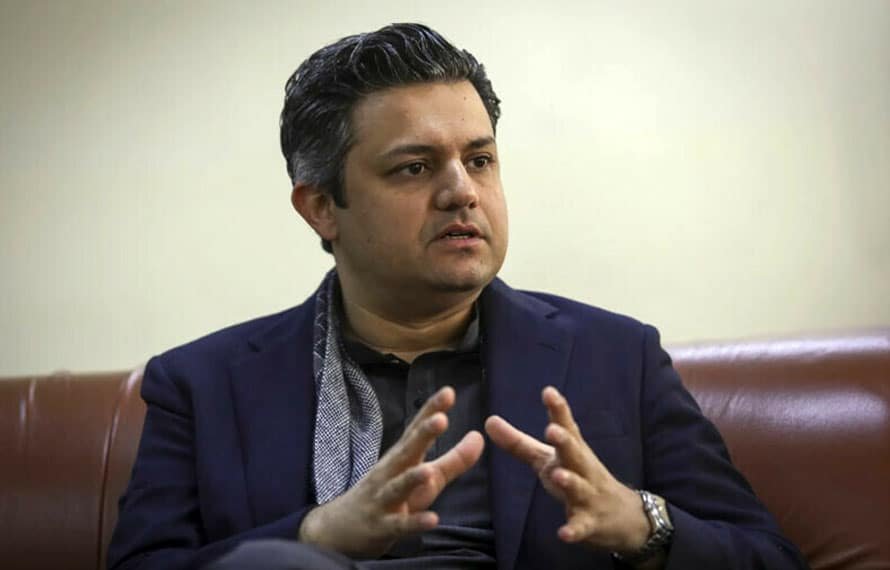 حماد اظہر کا پولیس کے سامنے سرنڈر سے انکار، پشاور ہائیکورٹ سے حفاظتی ضمانت لینے کا فیصلہ