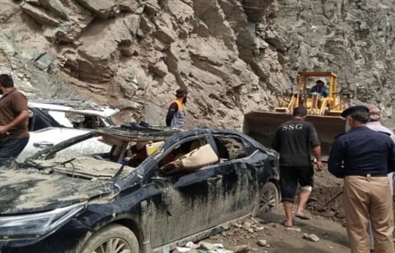 25 جولائی تک شدید بارشوں، لینڈ سلائیڈنگ اور گلوف ایونٹس کا خطرہ، این ڈی ایم اے کی وارننگ
