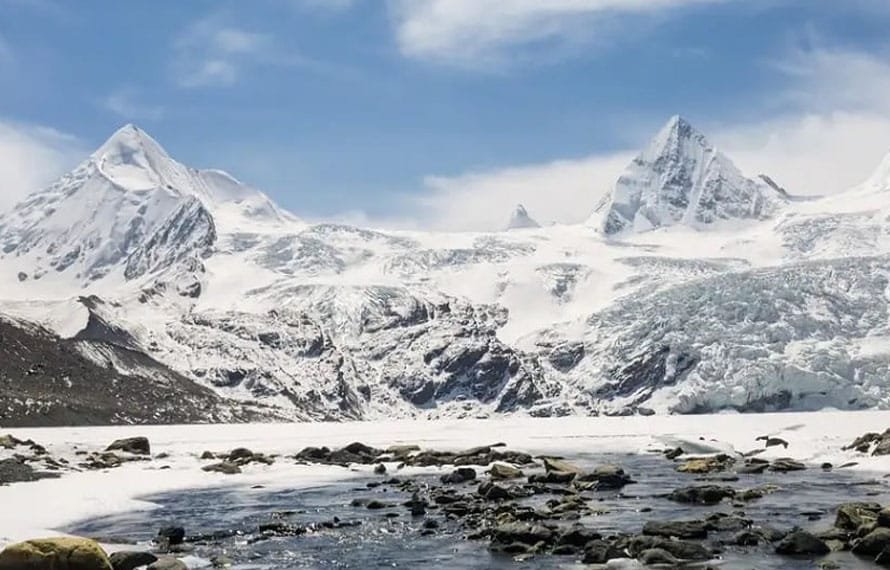 خیبرپختونخوا میں موجود گلیشیائی جھیلوں کے پھٹنے کا الرٹ جاری