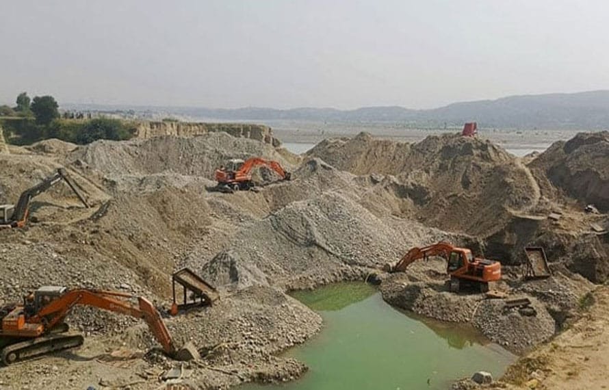 خیبرپختونخوا حکومت کا بڑا اقدام، غیر قانونی کان کنی اور سونے کی تلاش پر پابندی عائد، وجہ کیا بنی؟ جانئے