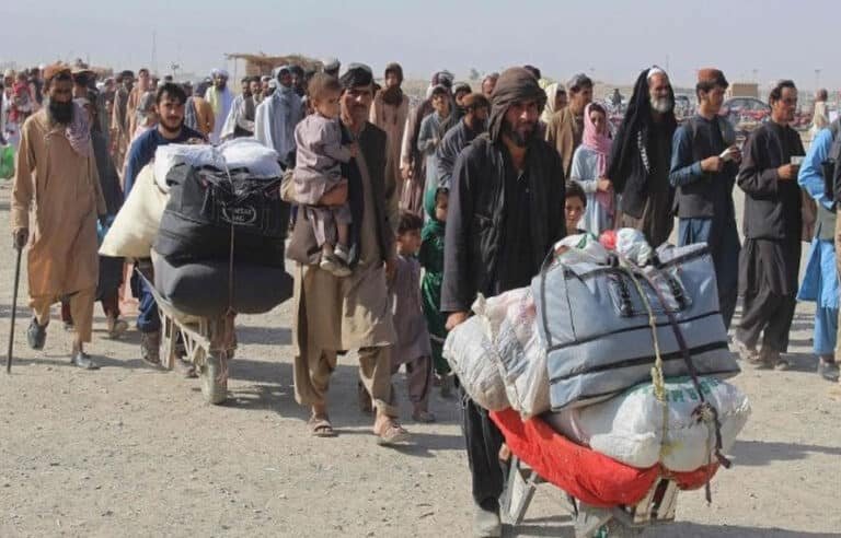 ملک بدری کا فیصلہ حتمی، افغان شہریوں کے پاس صرف12 دن کا وقت،الٹی گنتی شروع