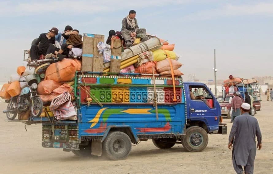 پی او آر کارڈ ہولڈرز کیلئے اُلٹی گنتی شروع، انخلاء میں صرف 20 دن باقی