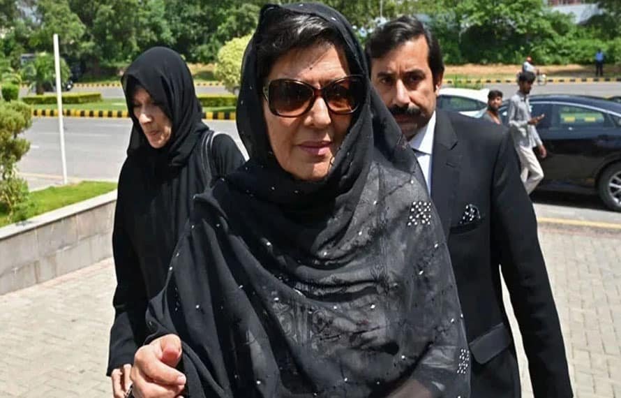 پولیس والے خود ہمیں بتا رہے تھے وہ بانی کیساتھ کھڑے ہیں، علیمہ خان