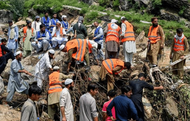 دیامر میں بھپرے ندی نالوں نے تباہی مچا دی