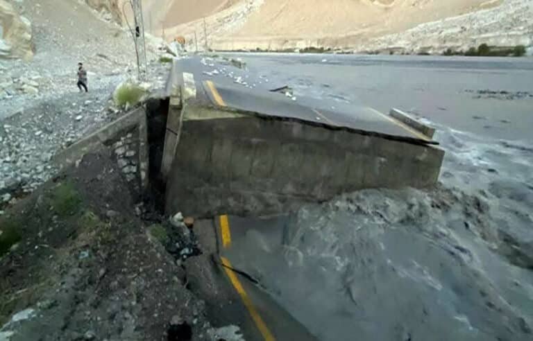 گلگت بلتستان میں گلیشیئرز تیزی سے پگھلنے لگے، چین اور پاکستان کا زمینی راستہ منقطع