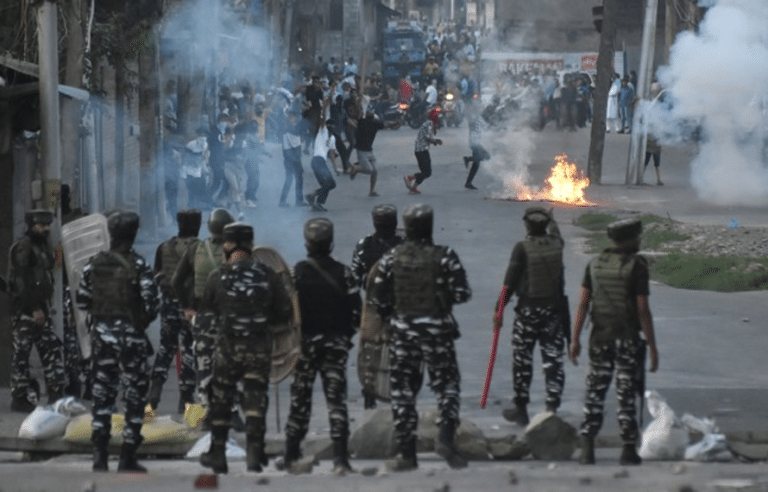 بھارت کا یومِ آزادی، کشمیریوں کے لیے یومِ سیاہ