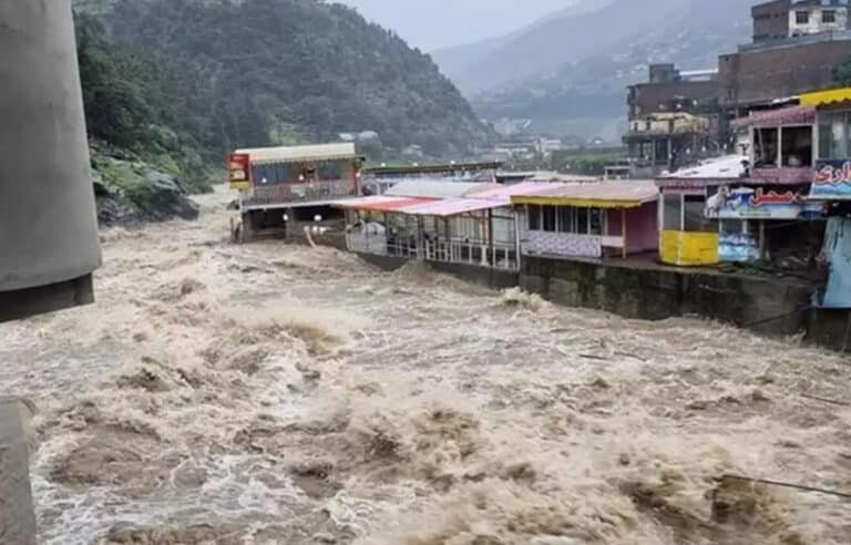 خیبرپختونخوا میں مزید بارشوں کی پیش گوئی، متاثرہ علاقوں میں ہائی الرٹ جاری