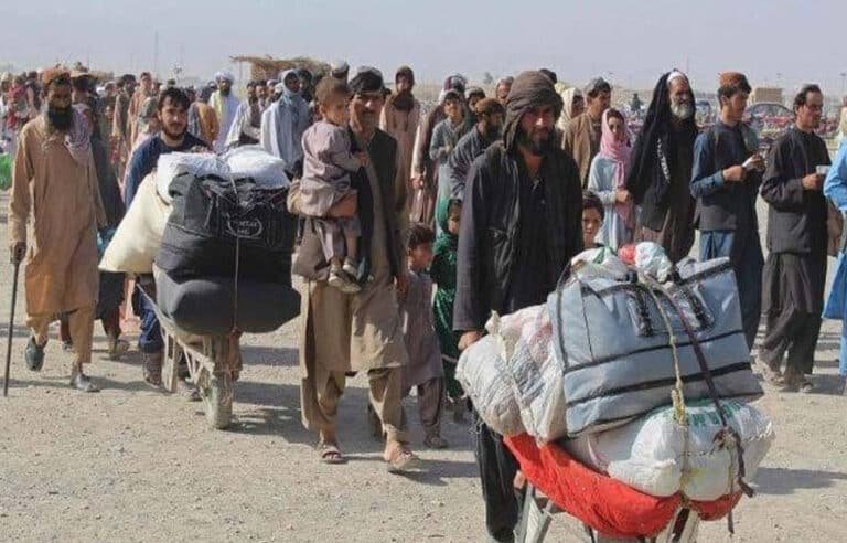 افغان پناہ گزینوں کو مزید مہلت نہیں دی جائیگی، سمز بند، واپسی لازم، ملک بدری کا عمل مزید تیز کر دیا گیا