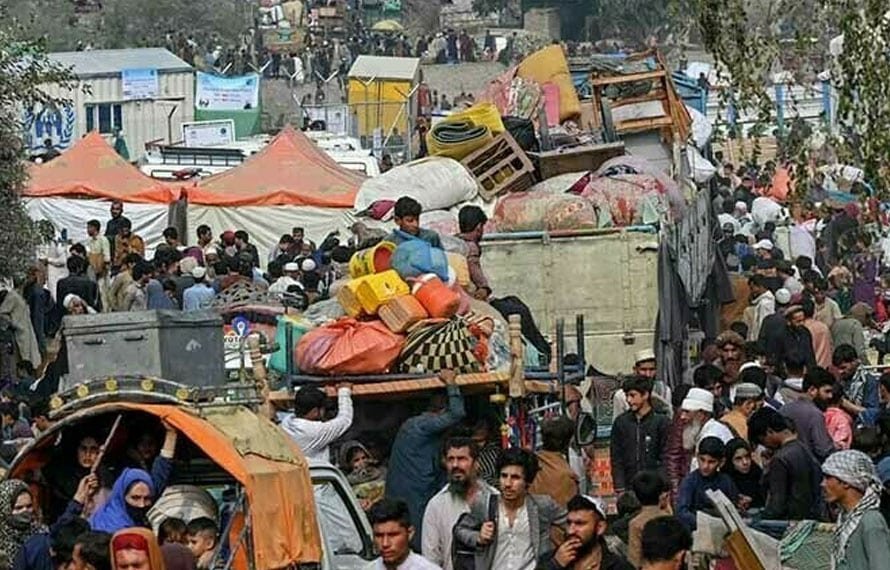 اب تک کتنے افغان باشندے پاکستان چھوڑ چکے؟ سرکاری اعداد و شمار جاری