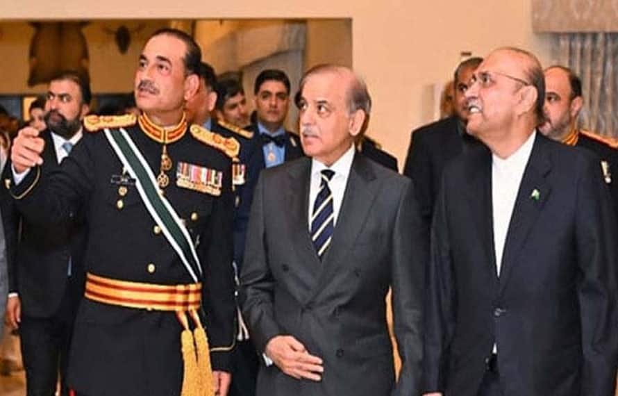 توشہ خانہ کا ریکارڈ جاری! صدر، وزیراعظم اور آرمی چیف کو ملنے والے تحائف کی تفصیلات سامنے آگئیں