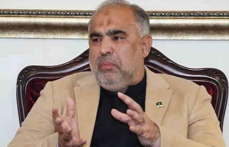 اسد قیصر کے ناقابل ضمانت وارنٹ گرفتاری جاری