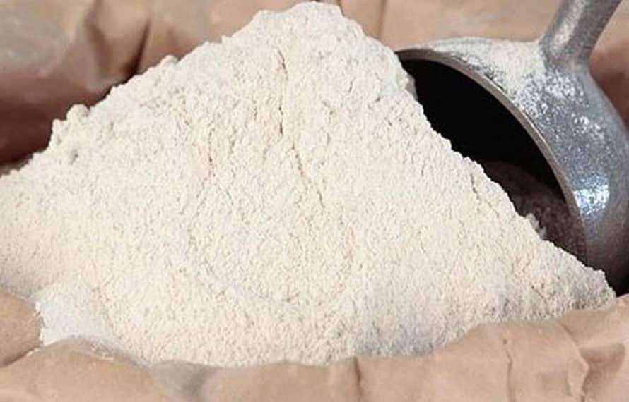 ملک میں 20 کلو آٹے کے تھیلے کی قیمت 2500 روپے تک پہنچ گئی