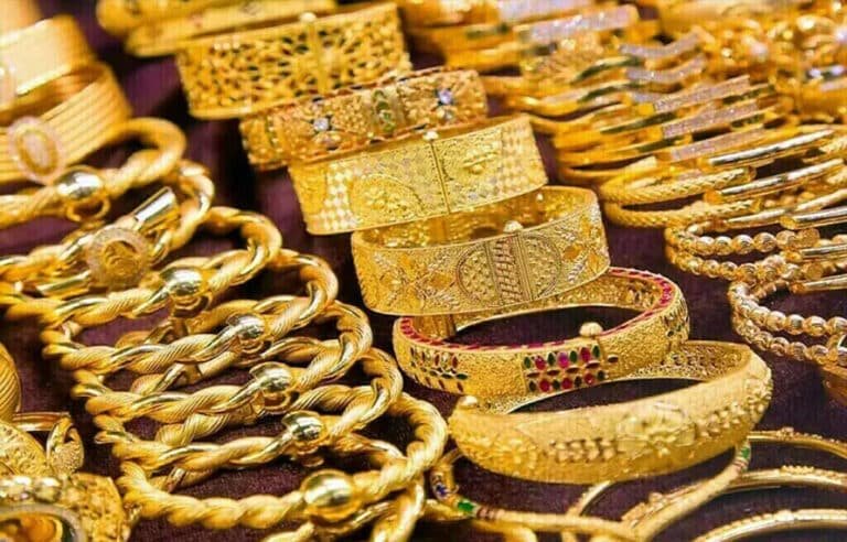 سونے کی قیمت میں ایک بار پھر بڑا اضافہ، فی تولہ کتنے روپے کا ہو گیا؟ جانئے