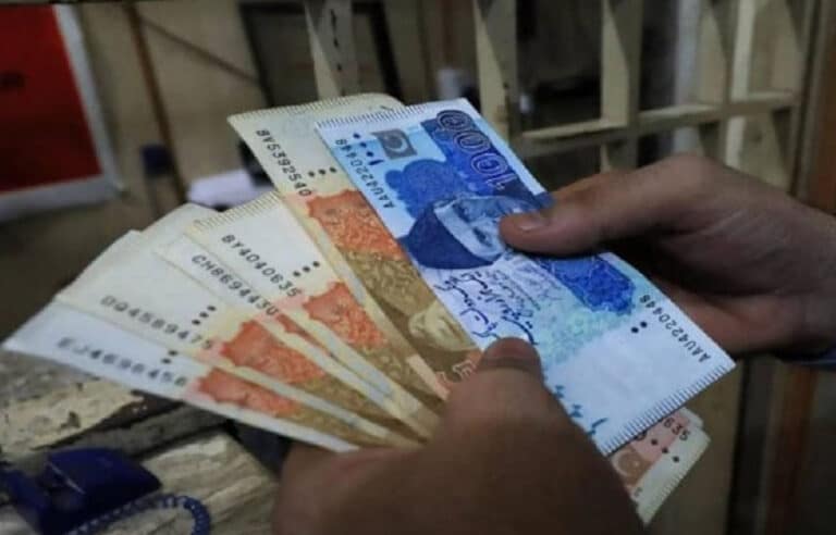 خیبرپختونخوا میں محنت کشوں کیلئےخوشخبری، کم از کم اجرت 40 ہزار مقرر