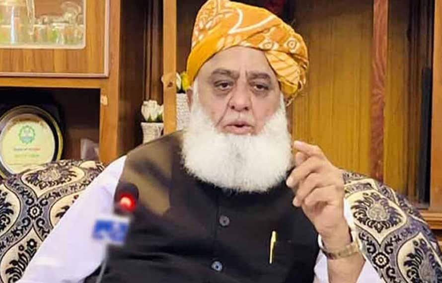 خواتین کی توہین ناقابل برداشت ہے، علیمہ خان پر حملہ جمہوری اقدار کی کھلی پامالی ہے، فضل الرحمان