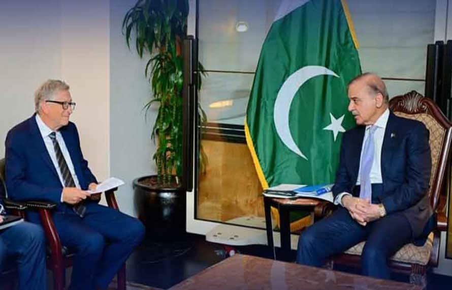 وزیراعظم کی بل گیٹس سے ملاقات، معیشت کی ڈیجیٹلائزیشن میں تعاون جاری رکھنے کے عزم کا اعادہ