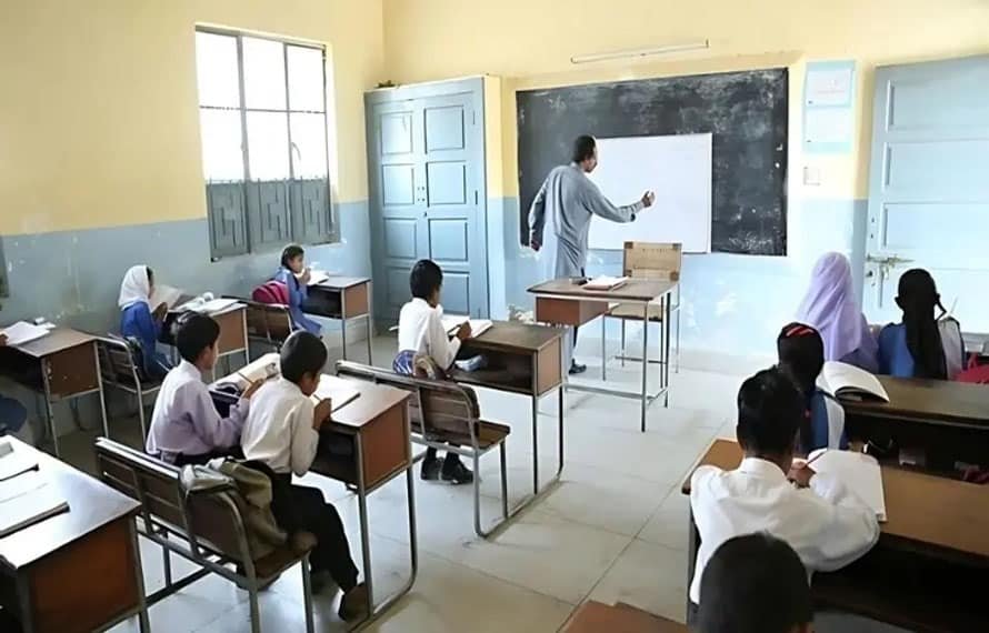 خیبرپختونخوا میں ٹیچنگ کے لیے لائسنس رکھنا لازمی قرار
