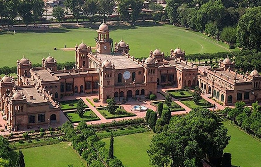 خیبر پختونخوا کے سرکاری کالجز میں بی ایس پروگرام ختم ، ایسوسی ایٹ ڈگری پروگرام شروع کرنیکا فیصلہ