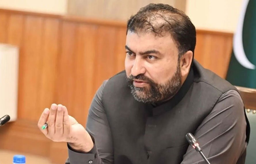 خیبر پختونخوا بلٹ پروف گاڑیاں نہیں لے رہا تو ہمیں دے دیں، وزیراعلیٰ بلوچستان