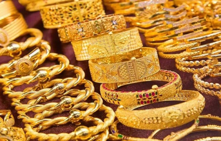 سونے کی قیمت میں آج بھی کمی ریکارڈ، فی تولہ کتنے کا ہوگیا؟