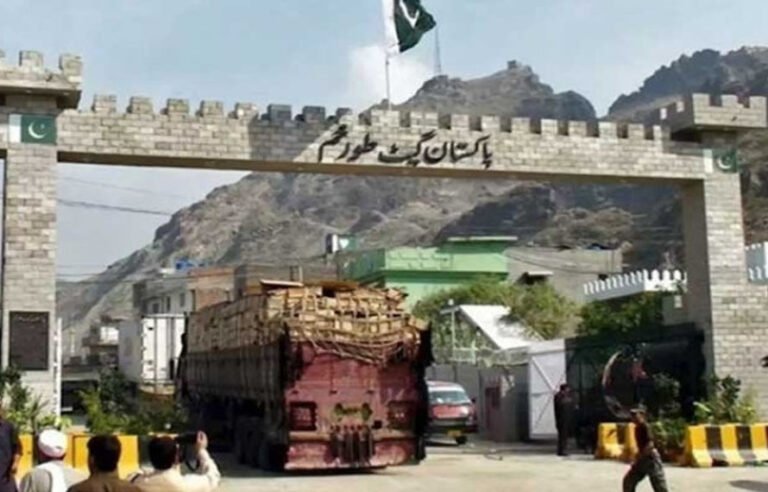 افغان خاندانوں کی واپسی کیلئے کل طورخم بارڈر کھولنےکافیصلہ