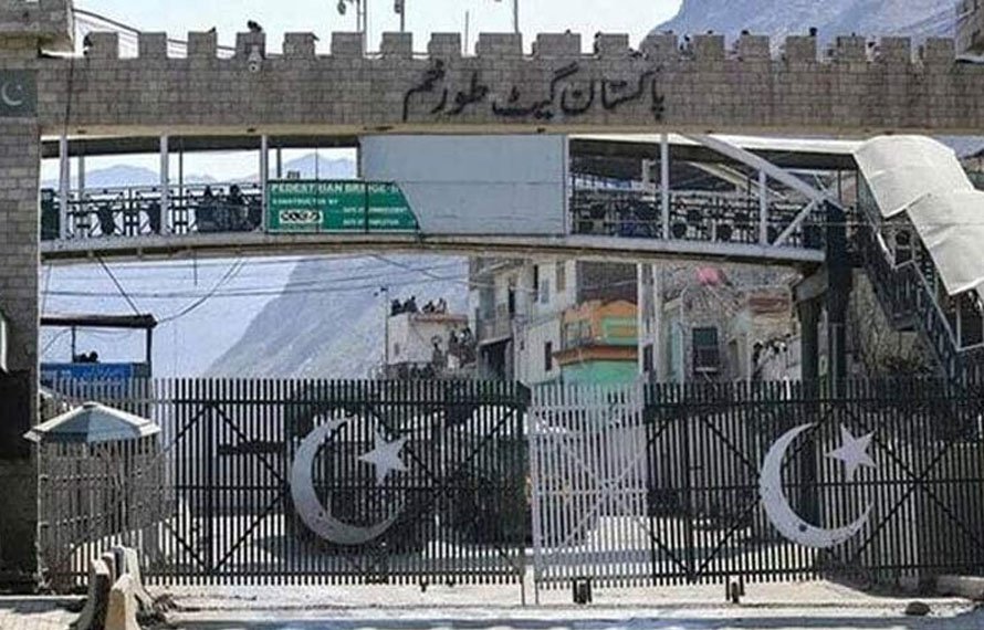 پاک افغان گزر گاہیں 11 روز سے بند، تجارت معطل، اشیائے خورونوش خراب