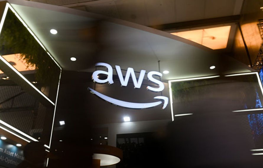 ایمیزون کلاؤڈ سروسز میں تکنیکی خرابی، سیکڑوں ویب سائٹس بند، لاکھوں صارفین پریشان