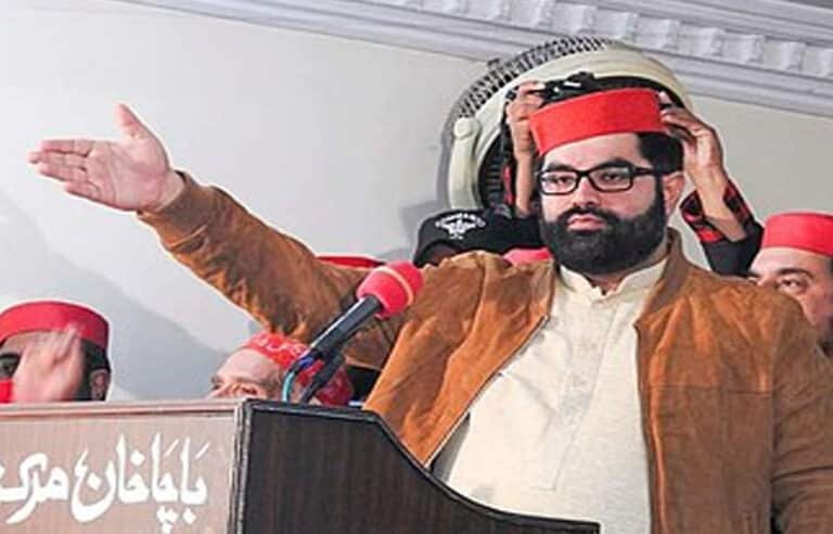 پشتونوں کے مسائل کا حل آئینی جدوجہد میں ہے، مسلح لشکر سازی کی مخالفت کرتے ہیں، ایمل ولی خان