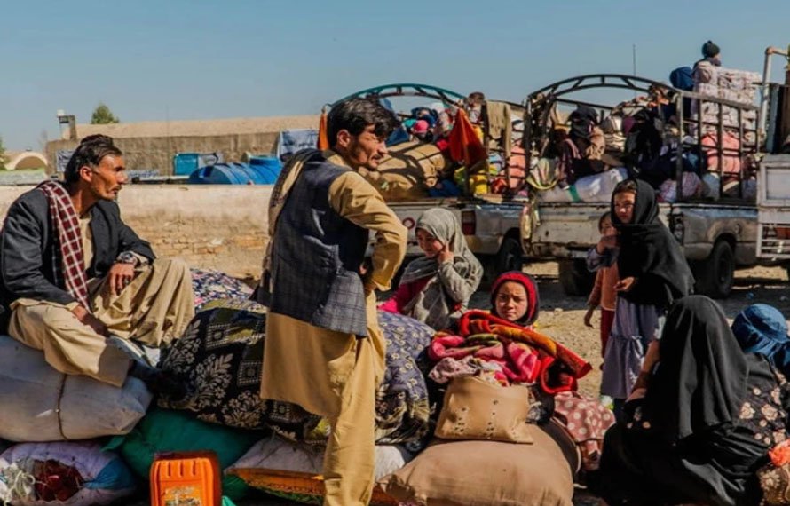 افغان مہاجرین کی وطن واپسی کا سلسلہ تیز، ایک دن میں 12 ہزار افغان مہاجرین وطن واپس لوٹے