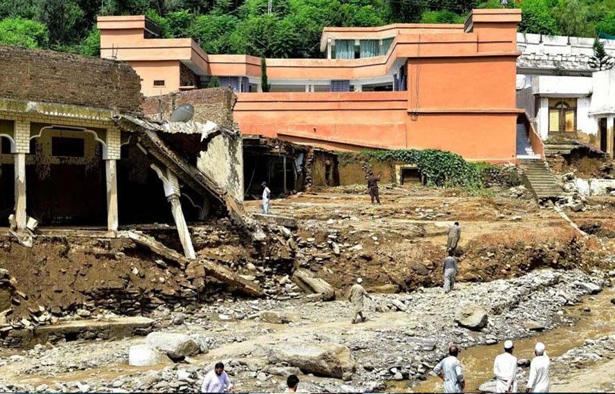 امداد کی تاخیر نے بونیر کے سیلاب زدگان کی مشکلات بڑھا دیں، 750 امدادی چیکس کیش نہ ہوسکے