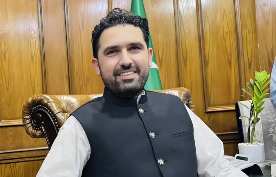 الیکشن کمیشن میں وزیراعلیٰ خیبرپختونخوا کے خلاف کارروائی کی تجویز، قانونی پہلوؤں کا جائزہ لیا گیا