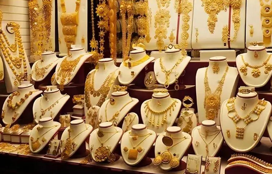 سونے کی قیمت میں آج مزید کمی، فی تولہ کتنے کا ہوگیا ؟جانئے