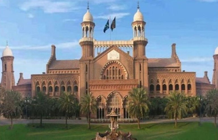 ستائیسویں آئینی ترمیم سے اختلاف، لاہور ہائیکورٹ کے جج بھی مستعفی