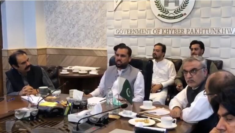 پشاور کی صفائی و پانی کی فراہمی،وزیر بلدیات مینا خان کی نگرانی میں اہم فیصلے