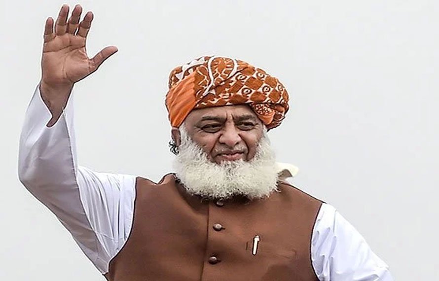 ستائیسویں آئینی ترمیم اور ملکی سیاست پر فیصلوں کیلئے فضل الرحمان نے ہنگامی شوریٰ اجلاس طلب کر لیا